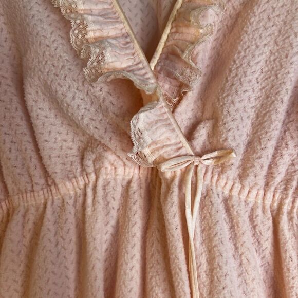 Vintage Blush Pink Barbie Core Nightgown Ruffled Neck USA Made Cottage Core SP - Picture 6 of 10